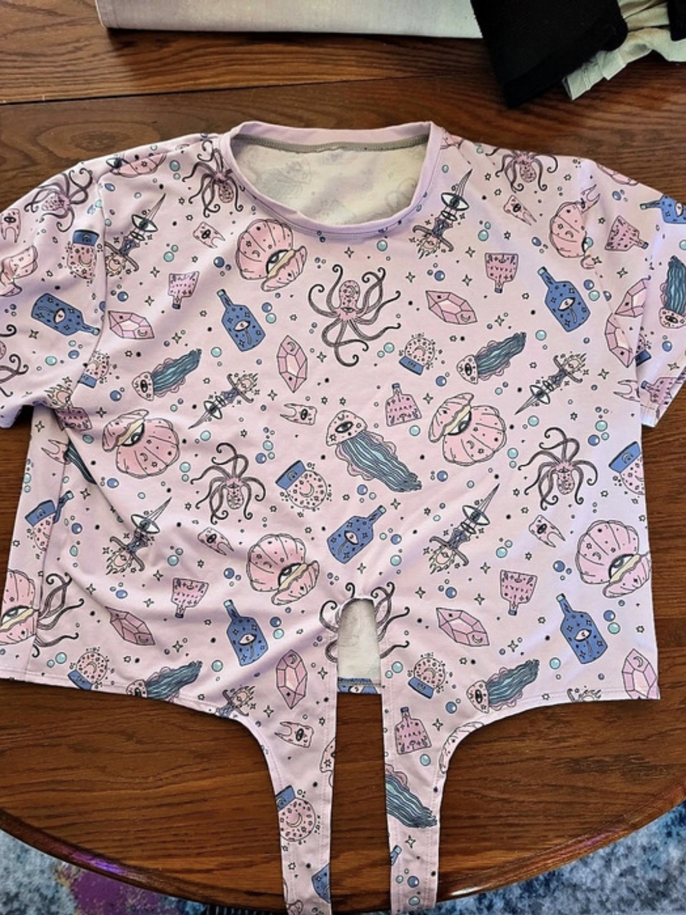 BlackMilk Women's Printed Short Sleeve Top XL - Picture 1 of 2
